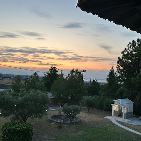 Archontiko Alexandros Luxury Suites Kardiá Esterno foto