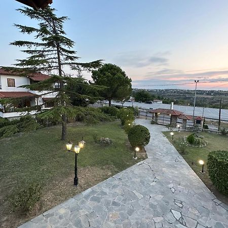 Archontiko Alexandros Luxury Suites Kardiá Esterno foto