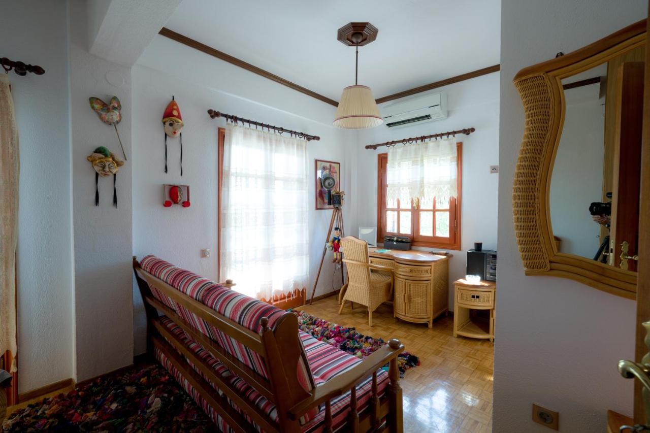 Archontiko Alexandros Luxury Suites Kardiá Esterno foto