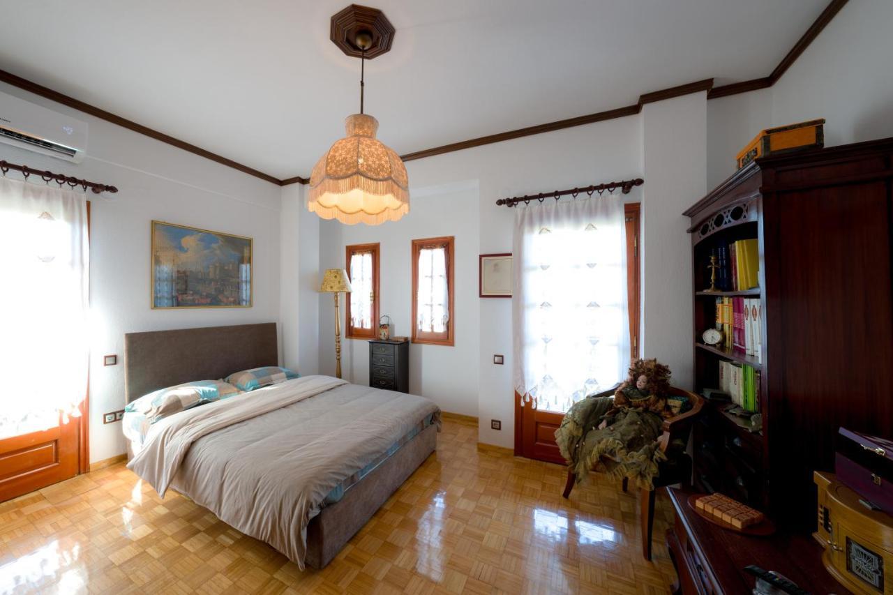 Archontiko Alexandros Luxury Suites Kardiá Esterno foto