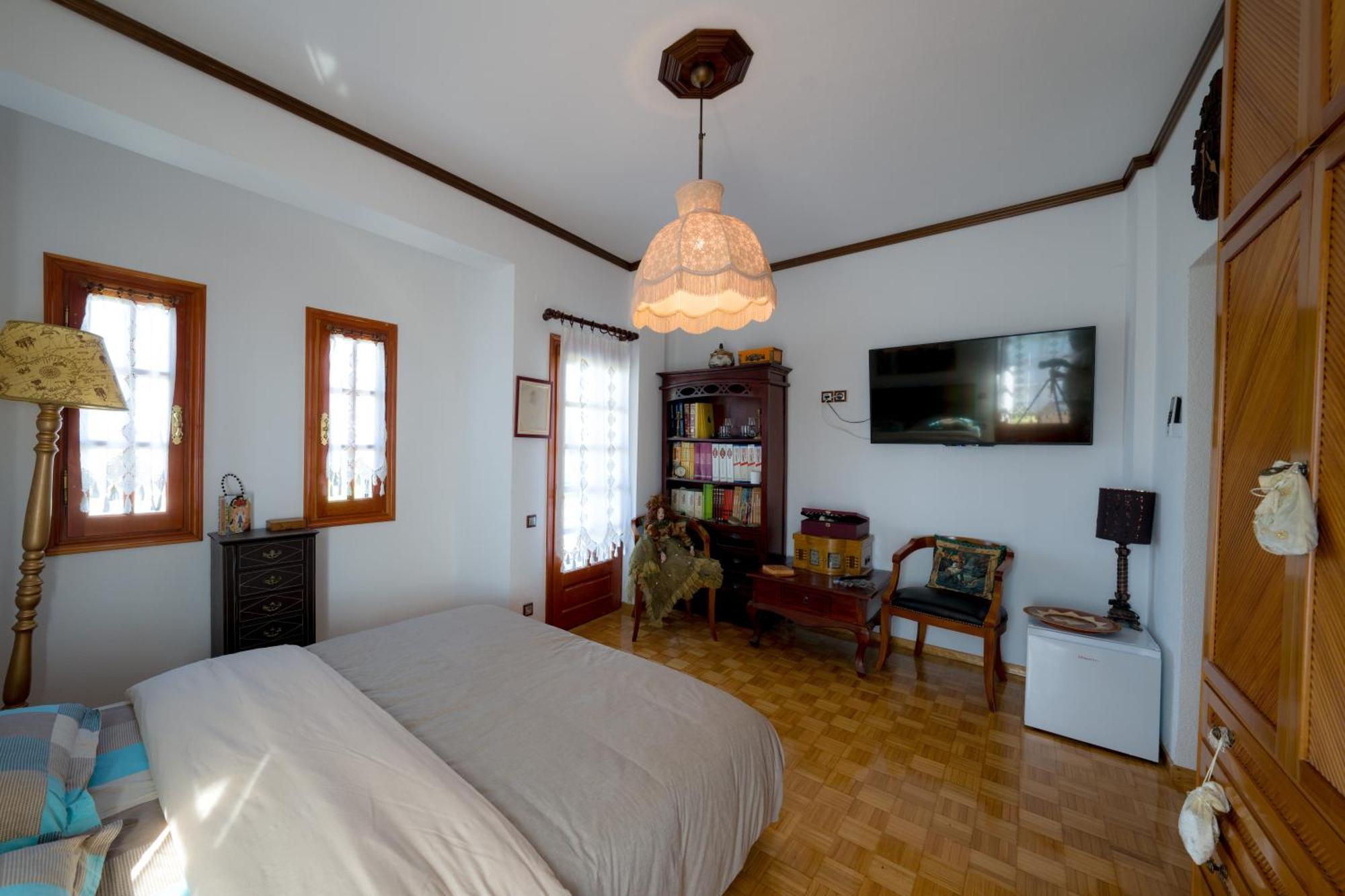 Archontiko Alexandros Luxury Suites Kardiá Esterno foto